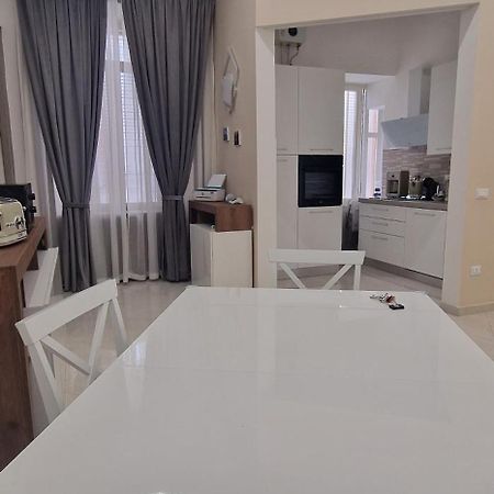 Appartamento B&B La Dimora Di Parthenope Nápoly Kültér fotó