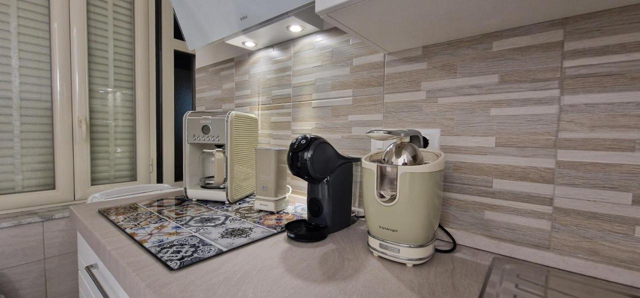 Appartamento B&B La Dimora Di Parthenope Nápoly Kültér fotó